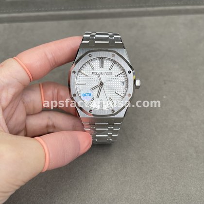 QC photographs, Royal Oak 15510ST, silver dial, 8 frames